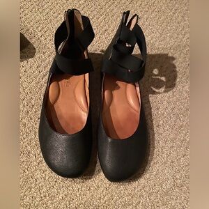 Leather flats size 10